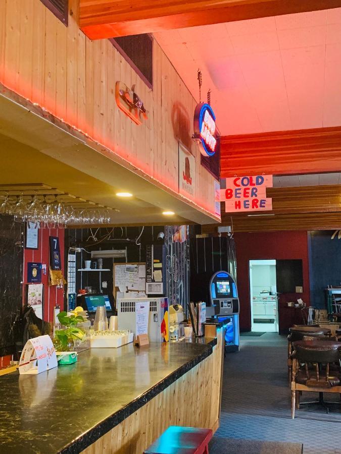 Manitou Motor Inn المظهر الخارجي الصورة