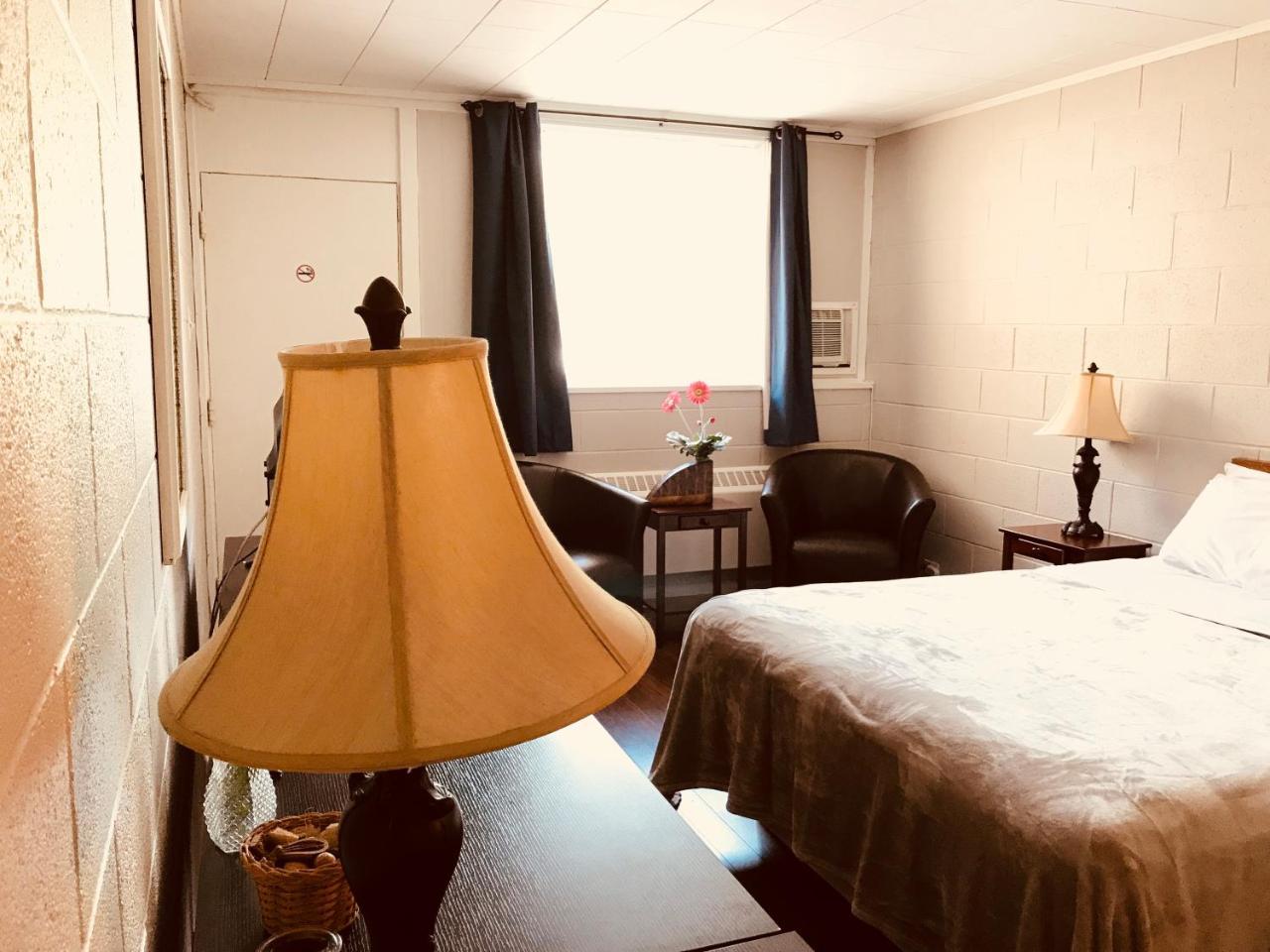 Manitou Motor Inn المظهر الخارجي الصورة